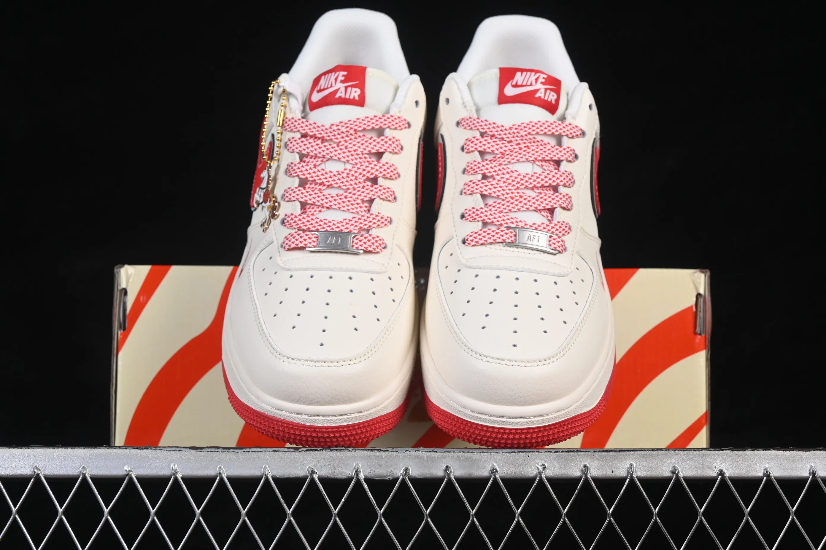 All categories Nk Air Force 1 Air Force series Nk Air Force 1 Low Air Force low-top Nike Air Force 1'07 Low Year of the Horse limited edition Air Force 1 low-top casual sneakers QW5288-127